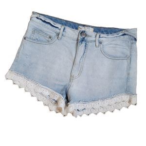 Free People Women's Denim Jean Lace Lined Shorts Light Wash Size 27